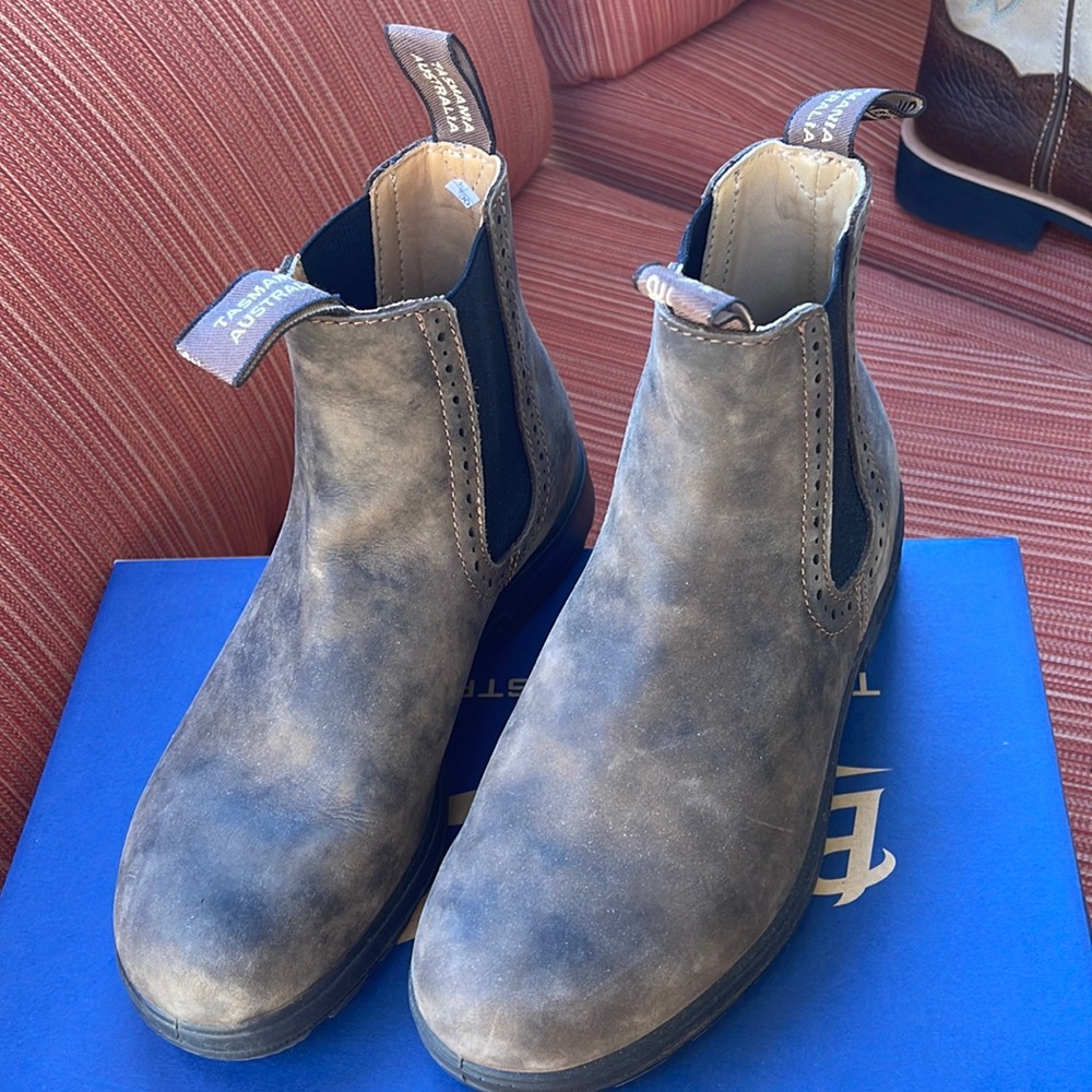 Blundstone Ladies boots, Rustic Brown size 7 US, worn 1x